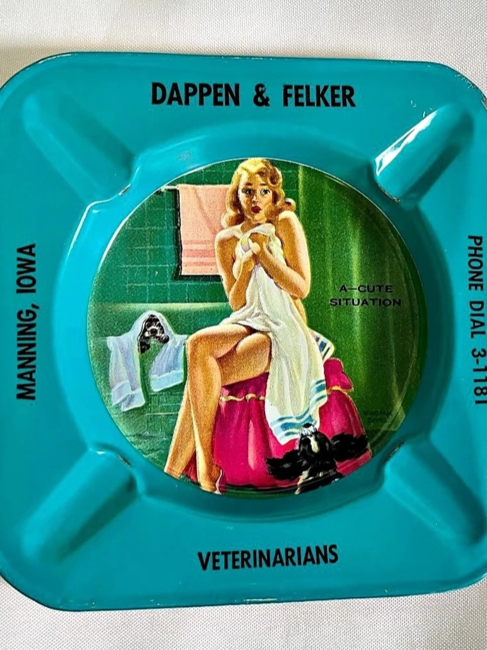 Vintage 1950s Vet Pin Up Advertising Ashtray Dappen & Felker Manning IA – Metal
